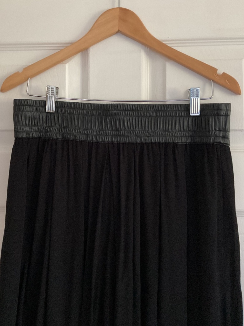 ⭐️Nic +Zoe Black High-Rise Wide Leg Pants - size M - Picture 3 of 8